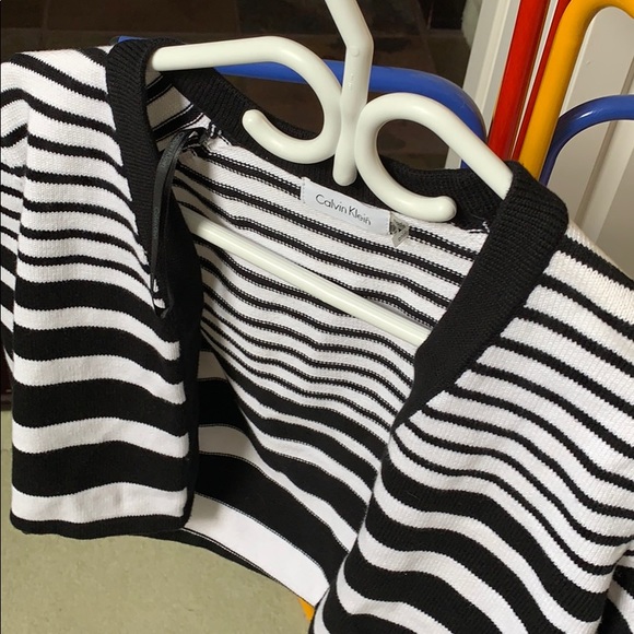 Black and white wrap - Picture 4 of 4